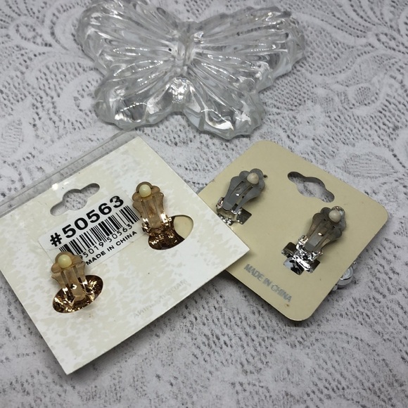 Bundle lot 2 retro style bejeweled flower shaped clip on earrings statement - Picture 4 of 5